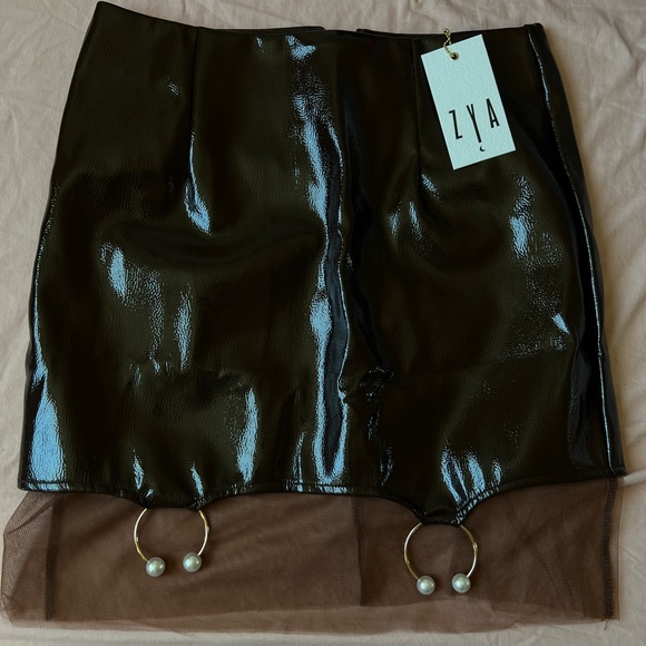 ZYA Leather skirt - Picture 1 of 3